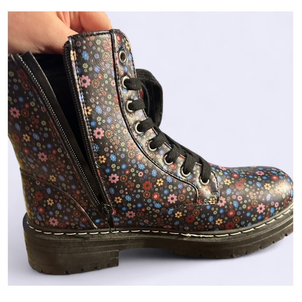 Sugar Women's Kaedy Combat Boots - Size 9.5 - Picture 6 of 9
